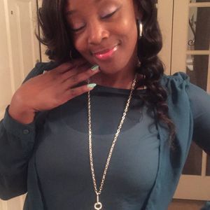 Meet your Posher, Yolanda